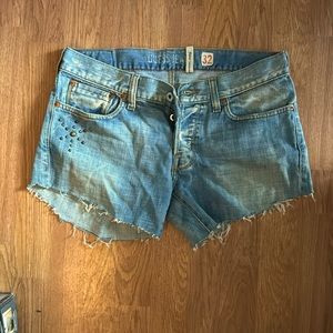 Guess falcon cut off stuffed blue Jean shorts  size 32